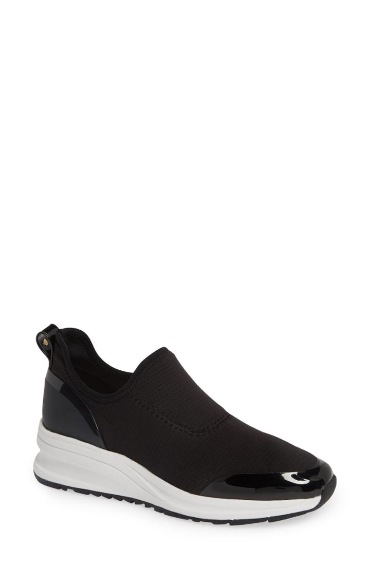 Women's Taryn Rose Zabella Slip-on Sneaker M - Black