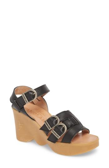 Women's Famolare Buckleberry Finn Wedge Sandal M - Grey