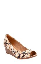 Women's Clarks Vendra Daisy Open Toe Wedge .5 M - Black
