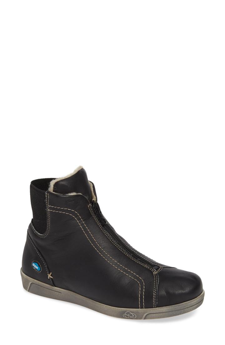 Women's Cloud Amiga Wool Lined Bootie .5-7us / 37eu - Black