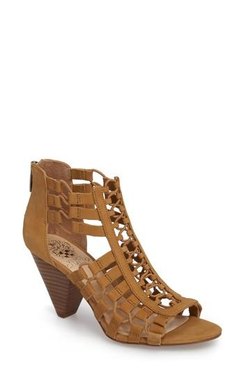 Women's Vince Camuto Elanso Sandal M - Beige