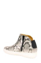 Women's L'amour Des Pieds Zechava Bootie .5 M - White