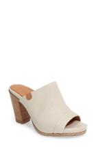 Women's Gentle Souls Serella Mule M - Beige