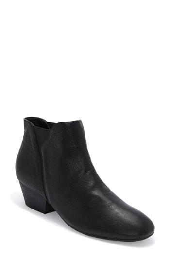 Women's Adam Tucker Ilisa Bootie .5 M - Black
