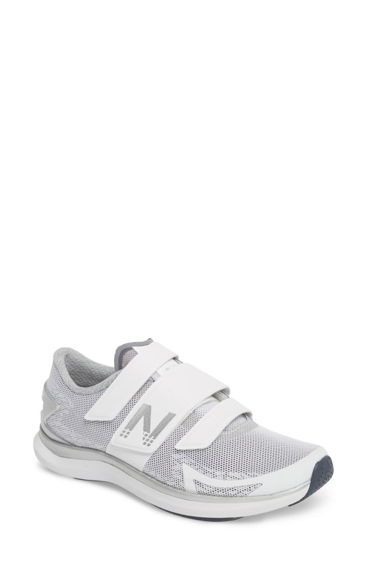 Women's New Balance Spin 09 Cycling Shoe .5 B - White