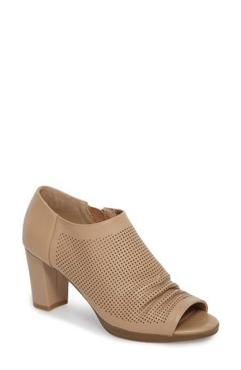 Women's Bella Vita Liza Open Toe Bootie .5 M - Beige