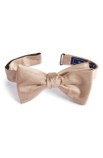 Men's The Tie Bar Silk Solid Bow Tie, Size - Black (online Only)