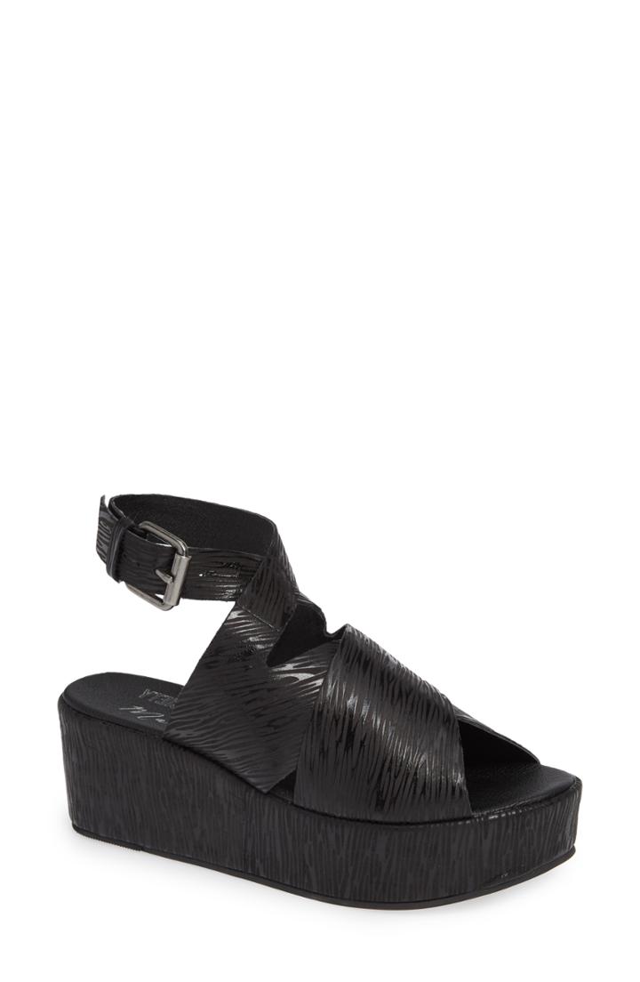 Women's Amuse Society X Matisse Runaway Wedge Sandal M - Black