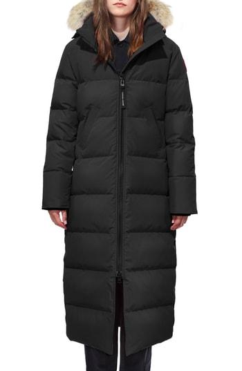 Women's Canada Goose 'mystique' Regular Fit Down Parka With Genuine Coyote Fur Trim (10-12) - Black