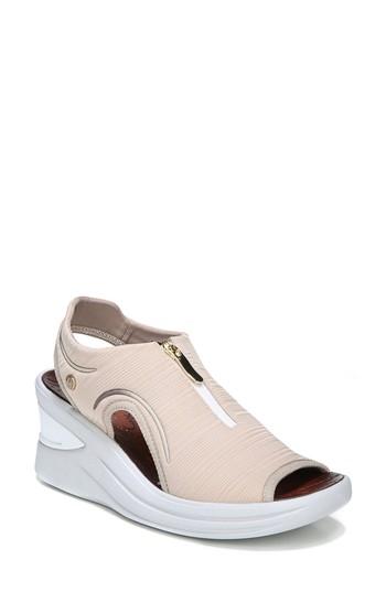 Women's Bzees Vinny Wedge Sandal .5 M - Brown