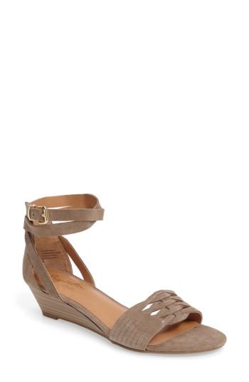 Women's Seychelles Sincere Wraparound Wedge Sandal .5 M - Brown