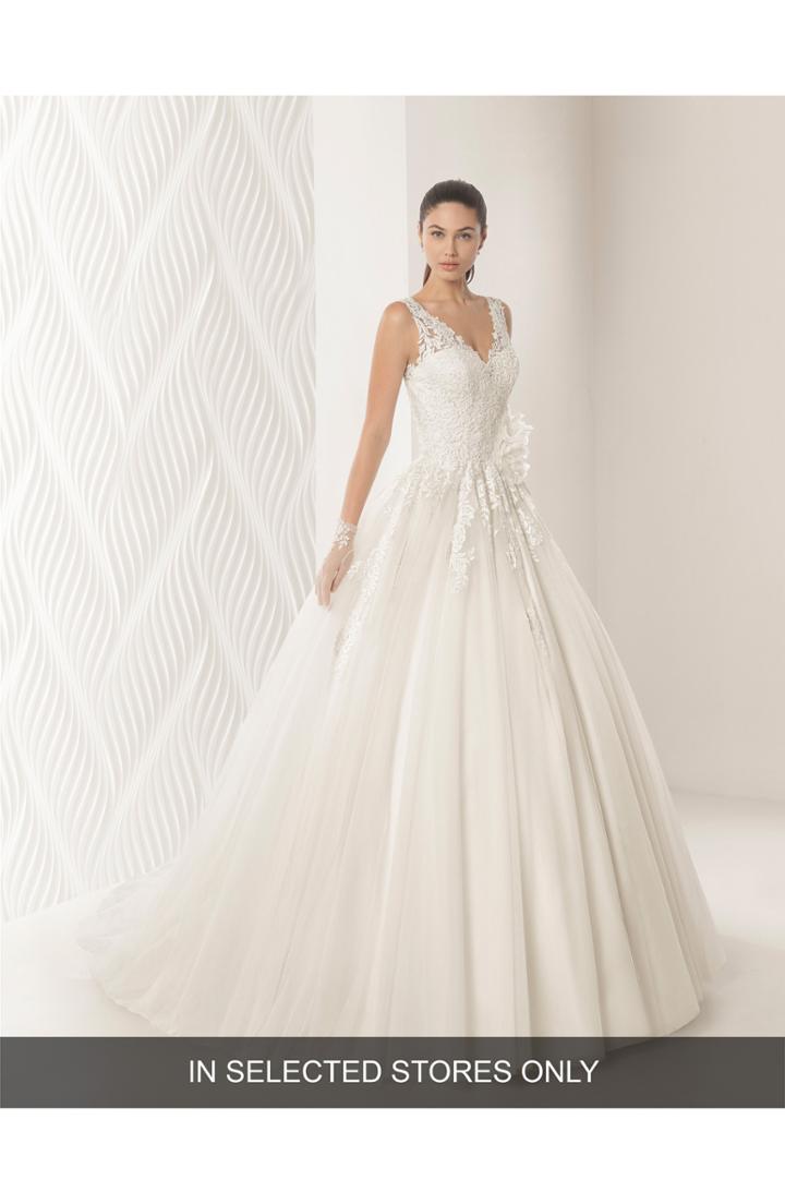 Women's Rosa Clara Octubre Lace & Tulle Ballgown, Size In Store Only - Ivory