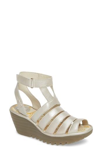 Women's Fly London Yeba Wedge Sandal .5-6us / 36eu - Metallic
