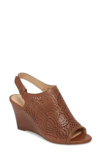 Women's Clarks Raven Dawn Sandal M - Beige
