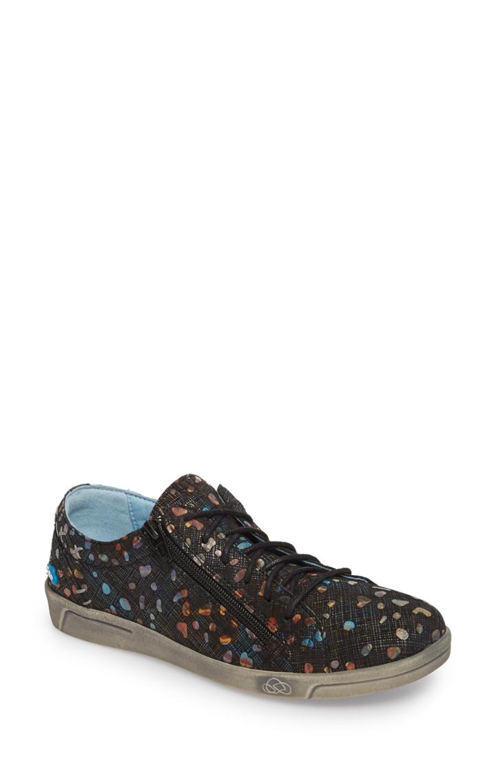 Women's Cloud Aika Low Top Sneaker .5us / 38eu - Black