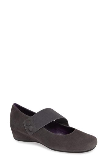 Women's Vaneli Mabel Mary Jane Flat M - Grey