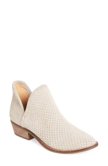 Women's Lucky Brand Kambry Perforated Bootie M - Beige