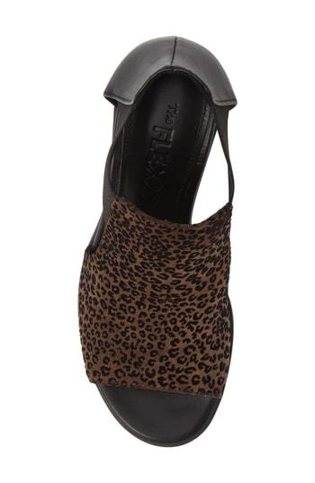 Women's The Flexx Ticket To Ride Sandal M - Beige
