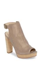 Women's Pelle Moda Paityn Platform Sandal .5 M - Grey