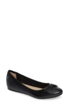 Women's Hush Puppies Heather Bow Ballet Flat M - Black