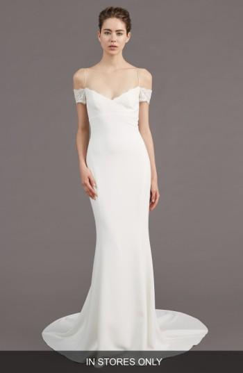 Women's Amsale Mel Off The Shoulder Trumpet Gown, Size - Ivory