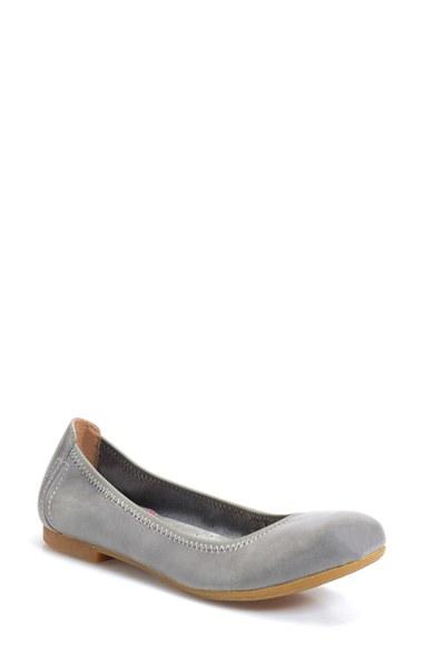 Women's B?rn 'julianne' Flat