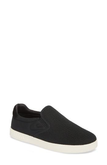 Women's Tretorn Cruz Mesh Slip-on Sneaker M - Black