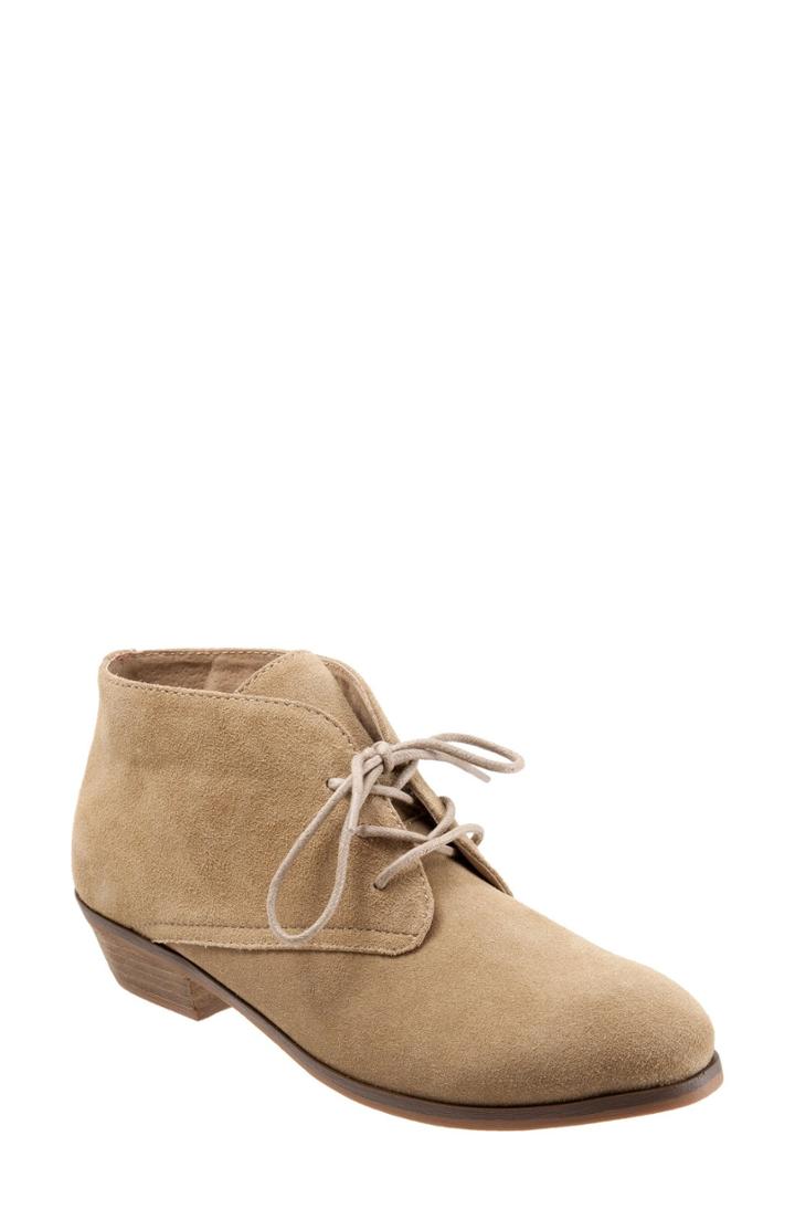 Women's Softwalk 'ramsey' Chukka Boot .5 M - Beige