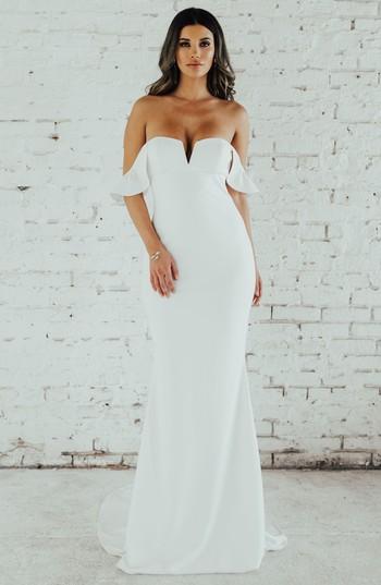 Women's Noel And Jean Ruffled Off The Shoulder Crepe Mermaid Gown - Ivory