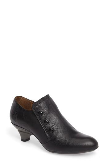 Women's Fly London Baff Kitten Heel Pump .5-6us / 36eu - Black