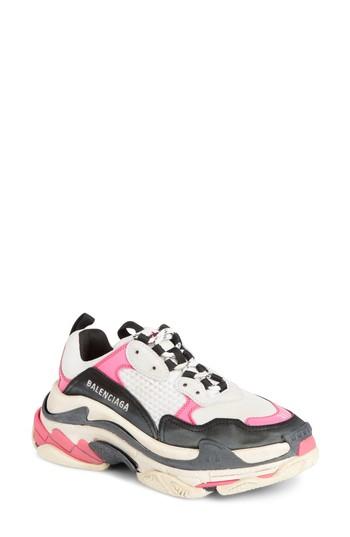 Women's Balenciaga Triple S Low Top Sneaker Us / 39eu - Pink
