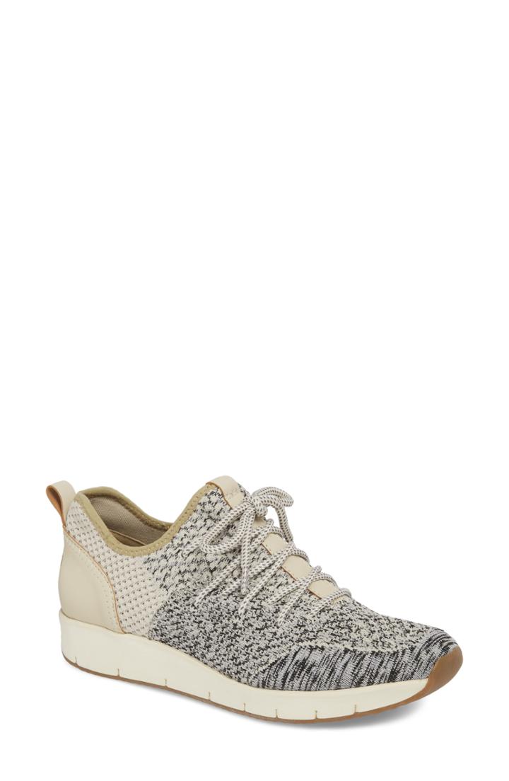 Women's Otbt Marine Sneaker M - Beige