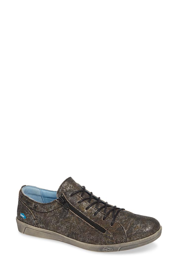 Women's Cloud Aika Print Sneaker .5-6us / 36eu - Black