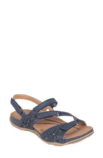 Women's Earth Maui Strappy Sandal .5 M - Blue