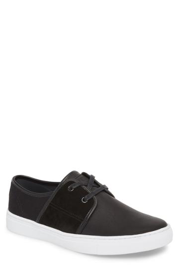 Men's Fish N Chips Toronto Low Top Sneaker