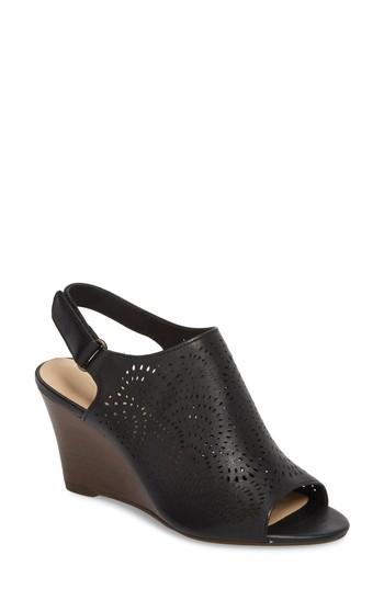 Women's Clarks Raven Dawn Sandal M - Black