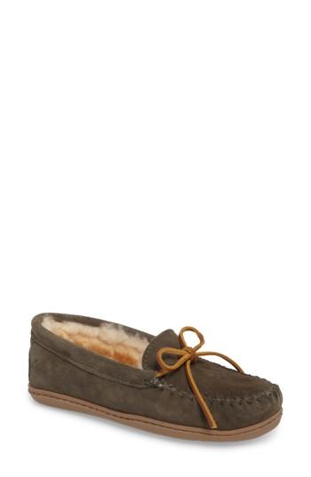 Women's Minnetonka Genuine Shearling Hard Sole Moccasin Indoor/outdoor Slipper M - Grey