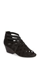 Women's Eileen Fisher Oodle Sandal .5 M - Black