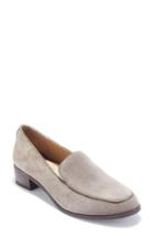 Women's Me Too Jazzy Loafer .5 M - Beige