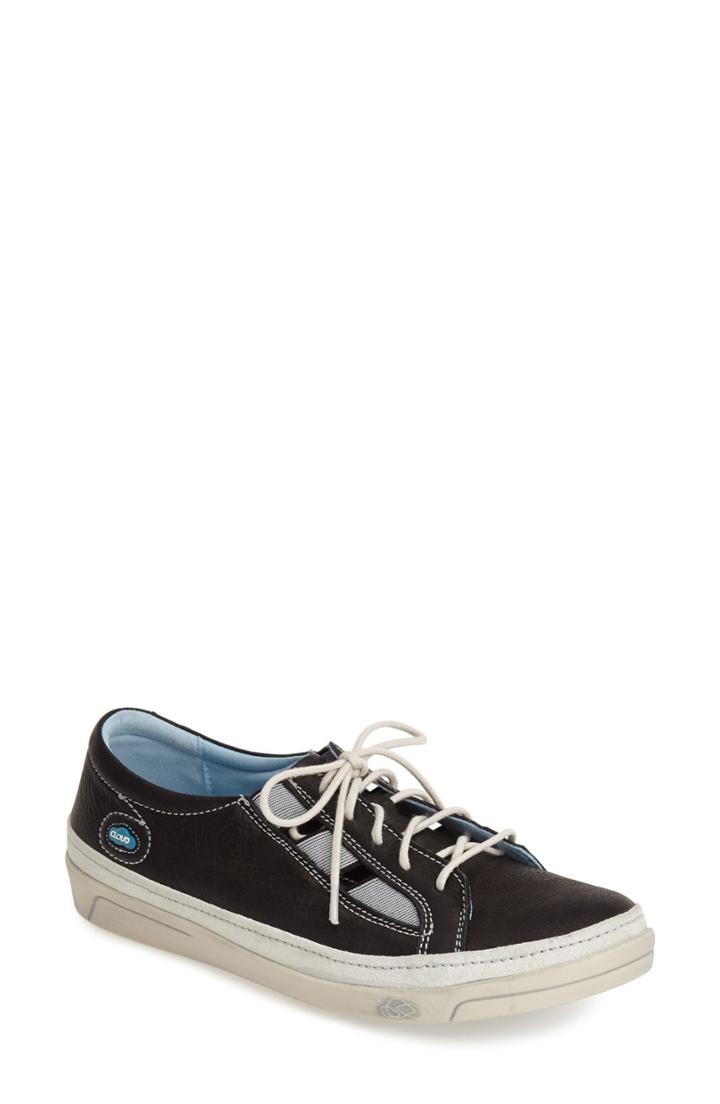 Women's Cloud 'amazonas' Leather Sneaker .5-7us / 37eu - Black