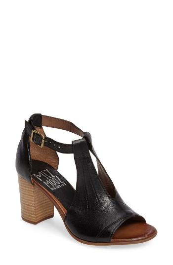 Women's Miz Mooz Savannah T-strap Strap Sandal