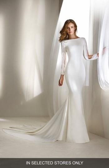Women's Atelier Pronovias Relato Beaded Long Sleeve Mermaid Gown, Size - Ivory