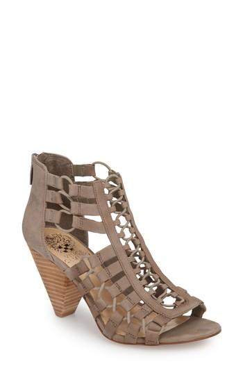 Women's Vince Camuto Elanso Sandal .5 M - Grey