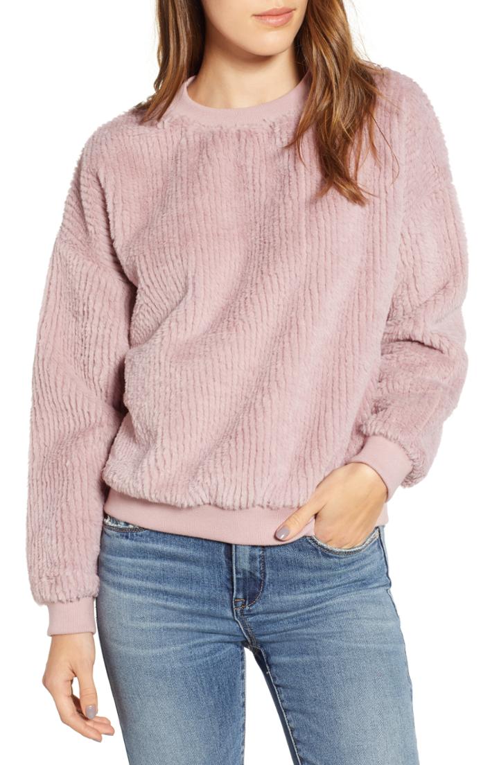 Women's Moon River Faux Fur Pullover - Pink
