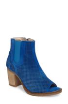 Women's Bos. & Co. Brianna Perforated Chelsea Boot .5-6us / 36eu - Blue