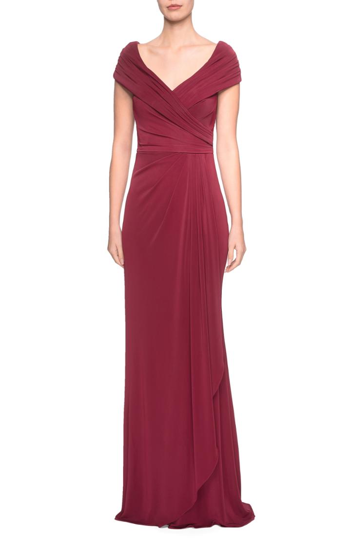 Women's La Femme Ruched Jersey Gown - Burgundy