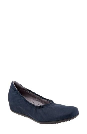 Women's Softwalk Wish Ballet Wedge(women) M - Blue