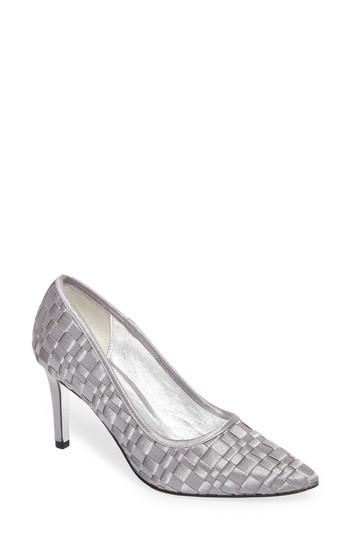 Women's Adrianna Papell Hasting Pointy Toe Pump M - Grey