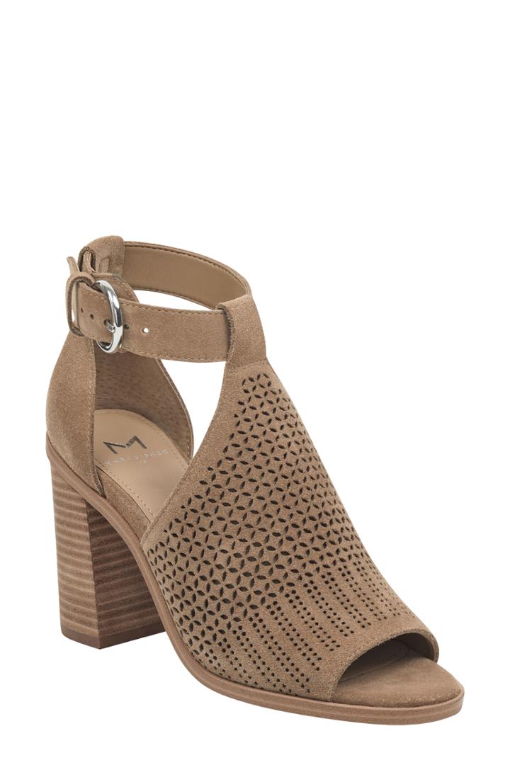 Women's Marc Fisher D Vixen Sandal, Size 5 M - Brown