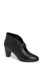 Women's David Tate Gwen Knotted Pump M - Black